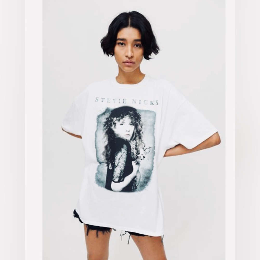 OFFICIAL MERCH Stevie Nicks 70s Antique White Black Graphic Plus Tee NWT 0x / 1x